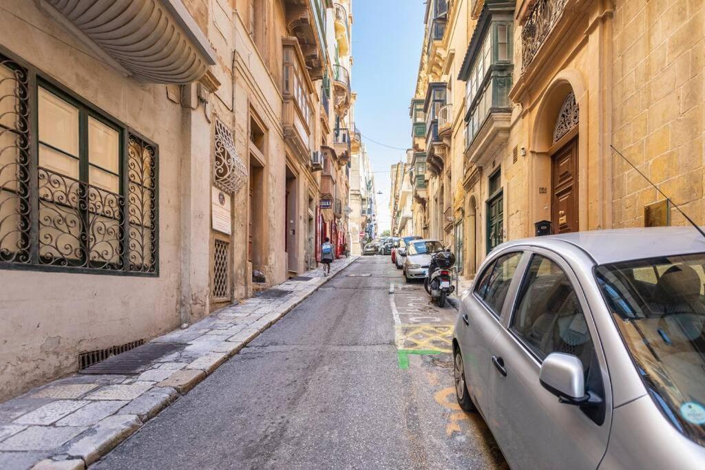 City Penthouse With Roof Terrace And Sea Views Valletta Kültér fotó